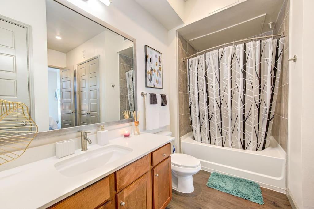 ヒューストンTrendy Downtown 1Bd/Freeparking/Wi-Fi/Poolアパートメント エクステリア 写真